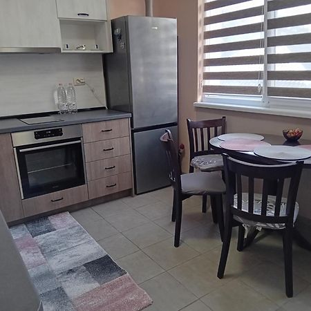 Апартамент "Рая" Dobrich Habitación foto