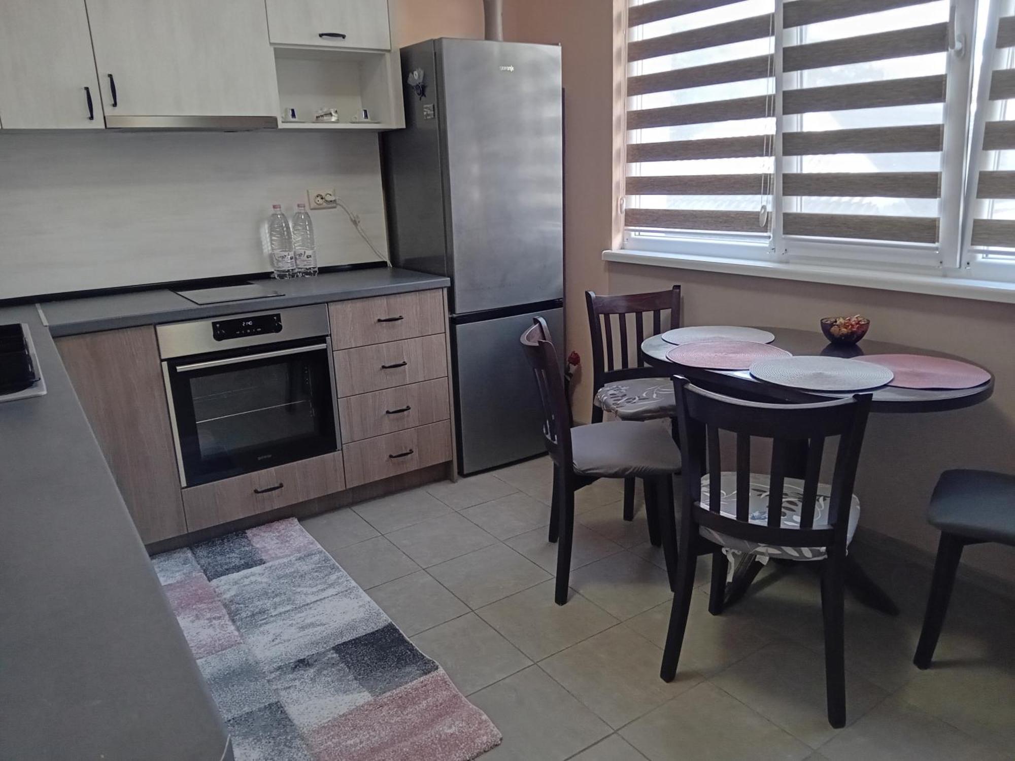 Апартамент "Рая" Dobrich Habitación foto